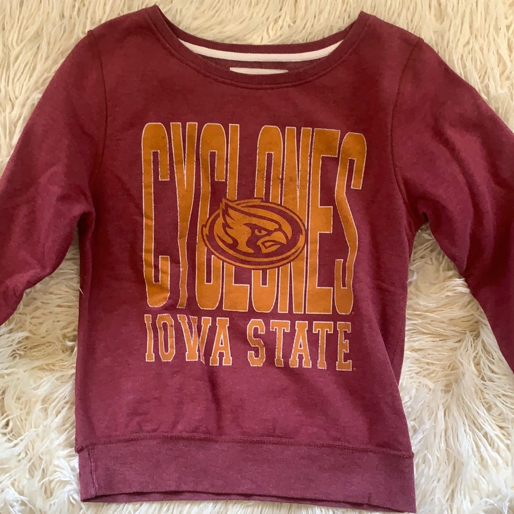 Women’s Iowa State sweater, size M